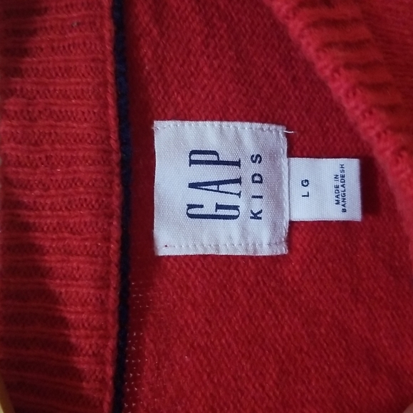 Festive GAP Winter Sweater - Picture 3 of 5